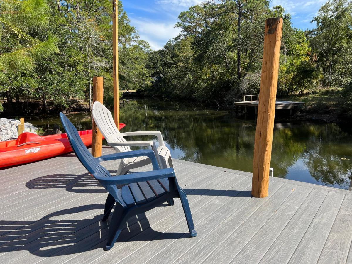 Waterfront Newly Renovated And Decorated 3Brs Home Milton Esterno foto